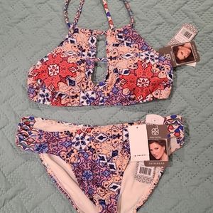 Ladies 2pc swimsuit sz 6 nwt